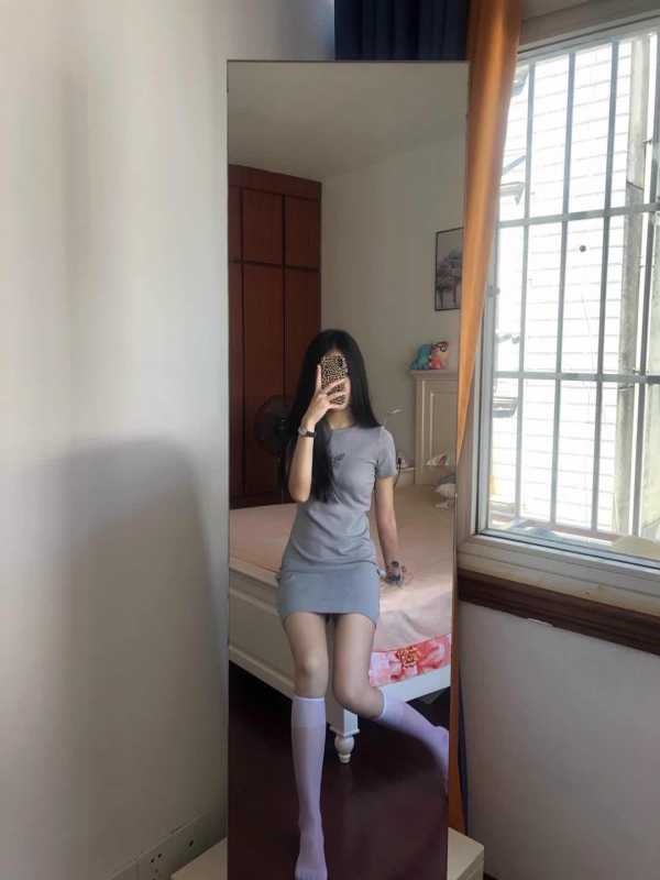 粉木耳！亲身体验，刚下海的妹妹，鲍嫩汁多